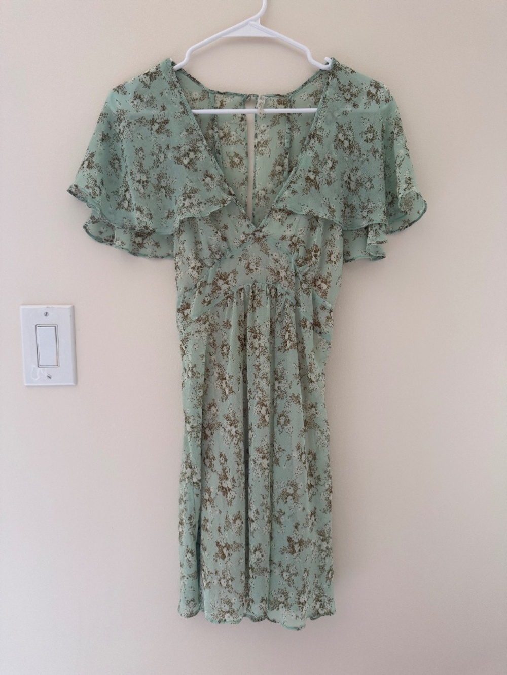 Urban Outfitters Boho Floral Mini Dress Empire Waist Flutter Cape Sleeve Mint M
